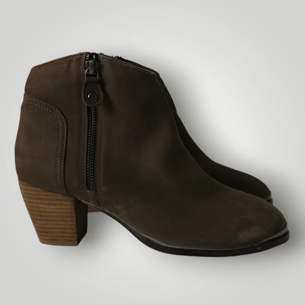 Diba Leather Ankle Booties Womens 9M Taupe Brown‎ Suede Stacked Heel Zip Boots